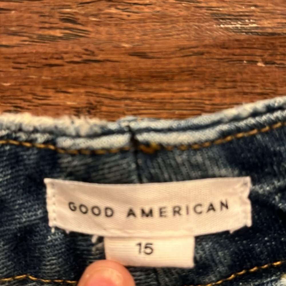 Good American Jeans - Picture 2 of 4